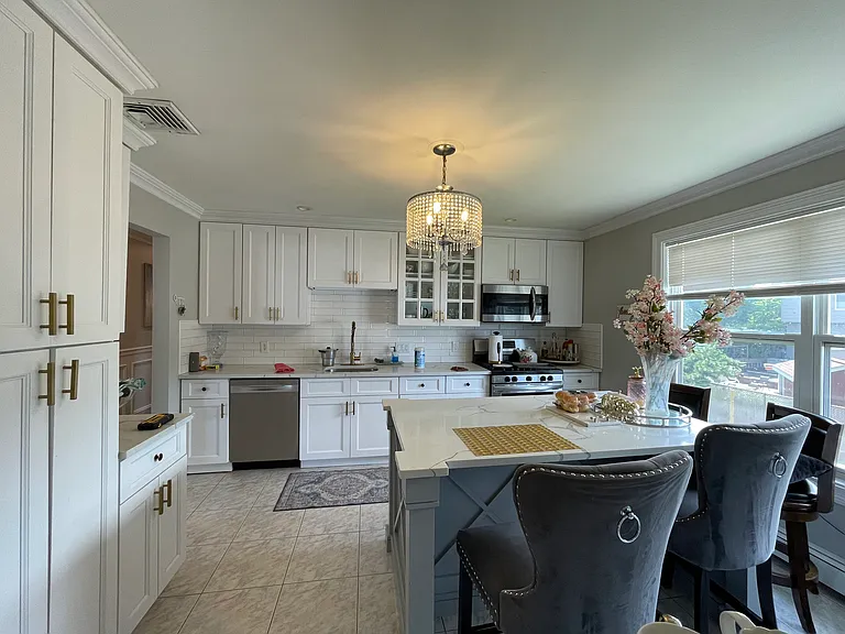 133 Burns Ave #2 — Photo 6