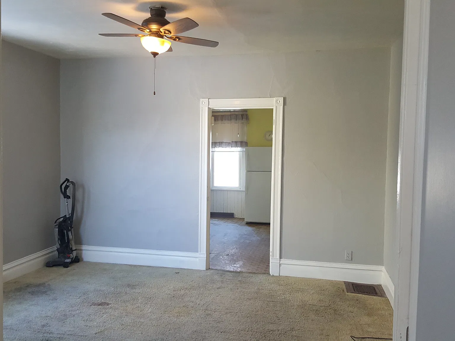 352 Winona St — Photo 4