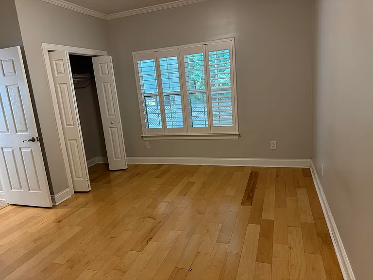 116 Venezia Ct — Photo 13