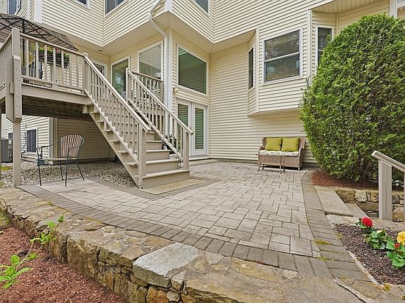 3rd image of 3002 Maple Brook Rd Unit 3002