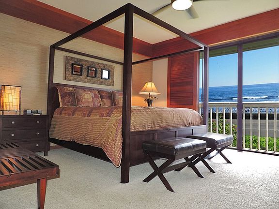 Ocean front master suite - hear the waves