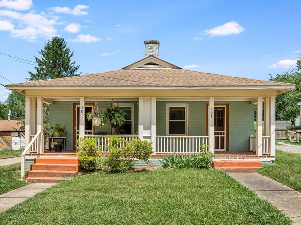 303 Dennis St, Swannanoa, NC 28778