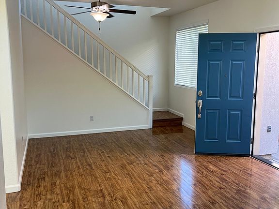 4th image of 207 Towering Oaks Ct
