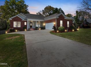 420 Southland Trl, Byron, GA 31008