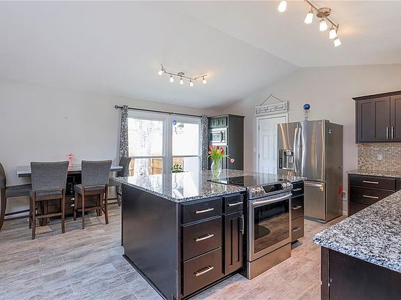 5th image of 12746 W 108th Pl