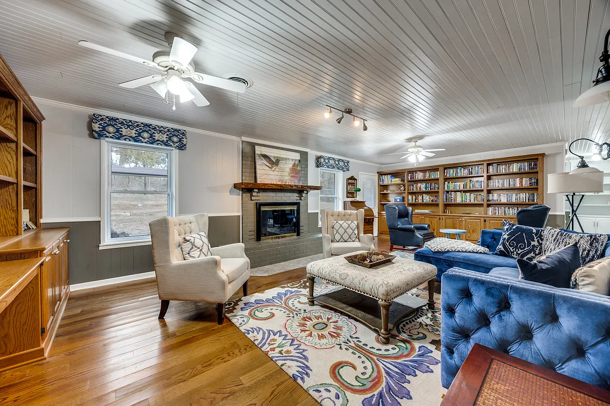 Living Room - 76 Memory Ln #HOUSE