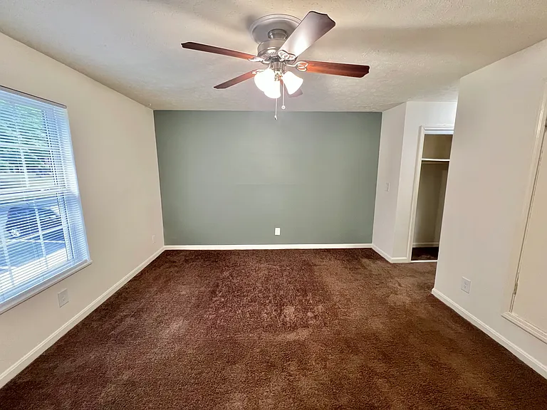 Countrybrook Apartments — Photo 38