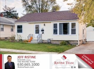 527 Hankes Ave, Aurora, IL 60505