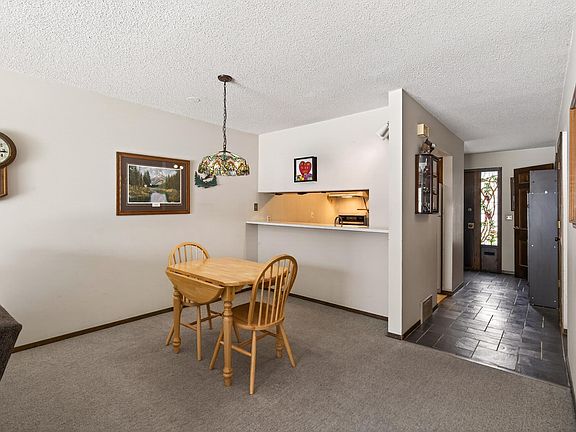2nd image of 6042 Golden Valley Rd