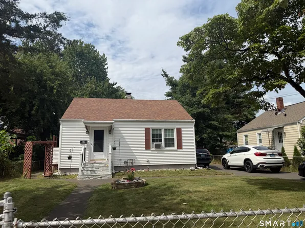 44 Oxford Drive, East Hartford, CT 06118