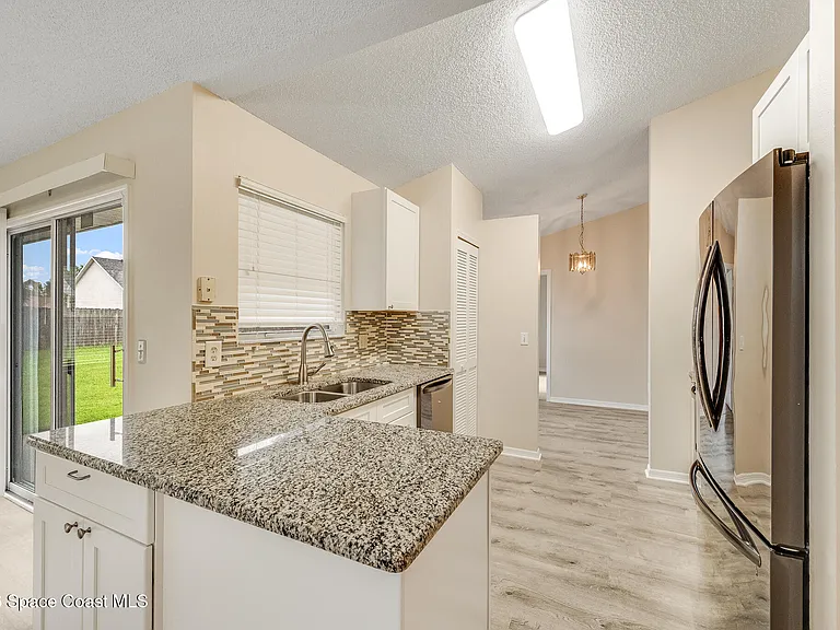 2540 Wild Wood Dr — Photo 12