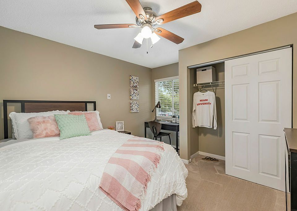 Bedrooms with Spacious Closets