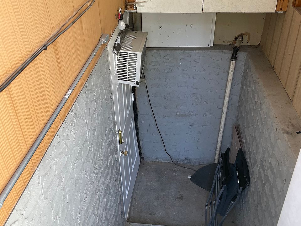 1st image of 180 Washington Ave #3