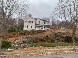 24 Canal Xing, Lake Hopatcong, NJ 07849