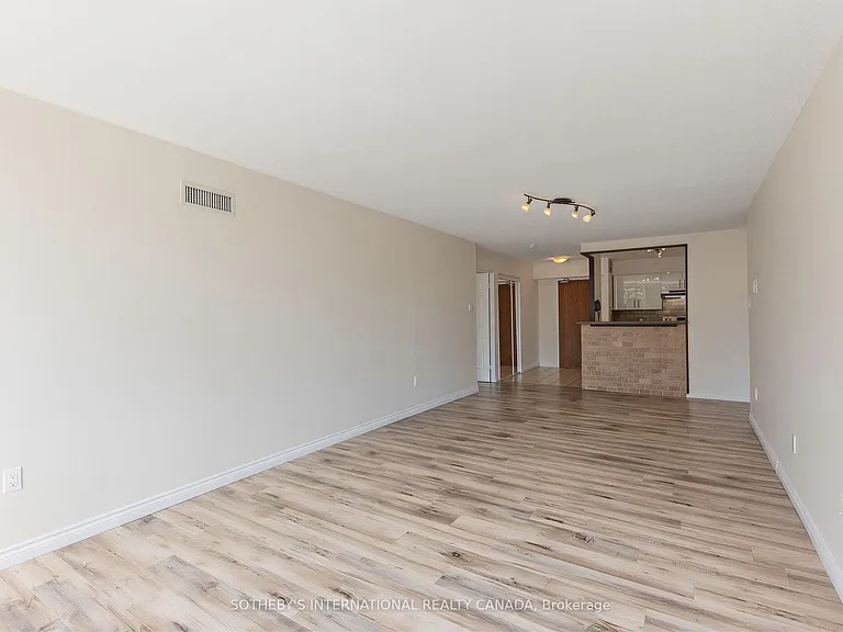 45 Carlton St #403 — Photo 6