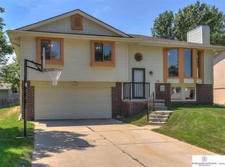 15267 Grover St, Omaha, NE 68144
