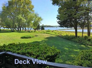 169 Seabreeze Dr, North Kingstown, RI 02852