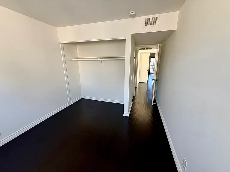 2934 Wellesley Ct — Photo 12