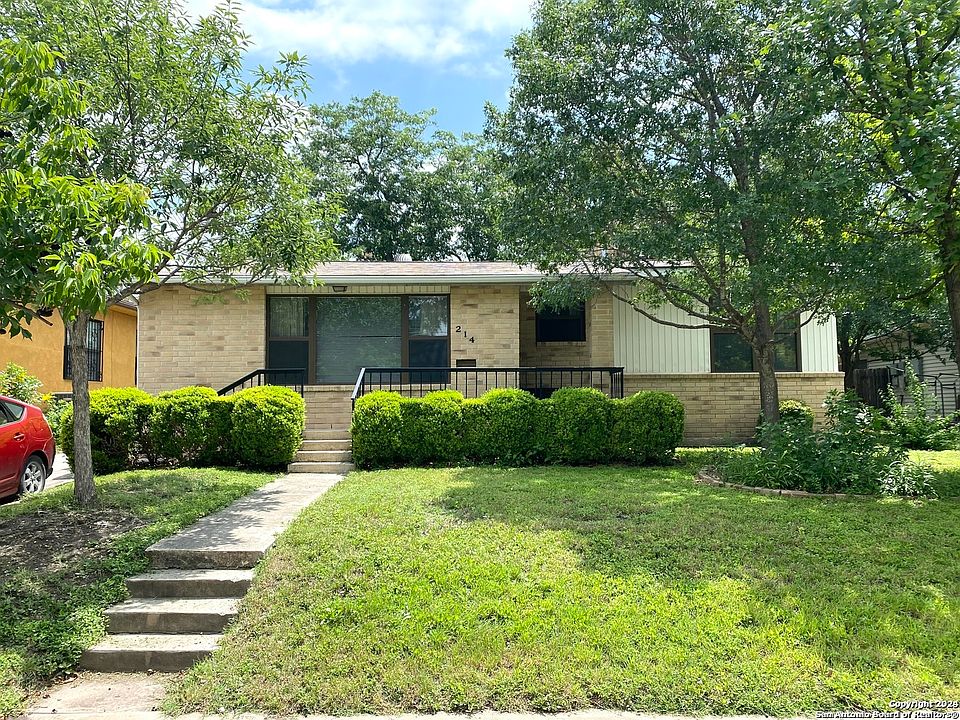 1st image of 214 Saxon Dr