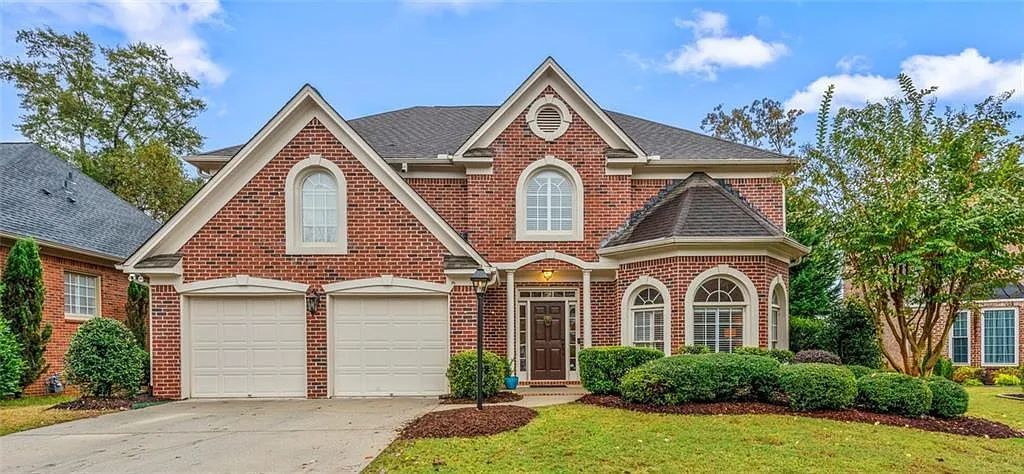 2745 Vinings Oak Dr SE — Photo 1