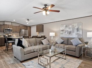 257 Sugar Maple Ln, Kilgore, TX 75662