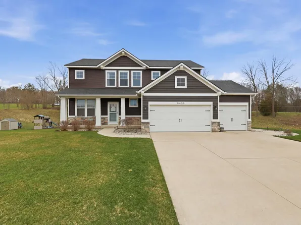 8433 Sunnyview Rd SE, Caledonia, MI 49316