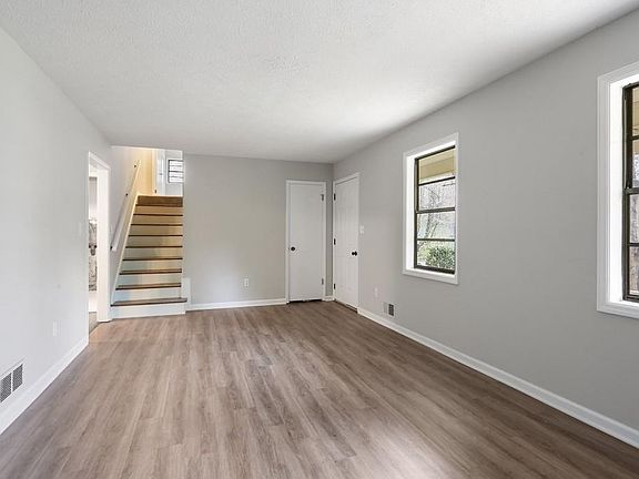3rd image of 2769 Granite Way NW