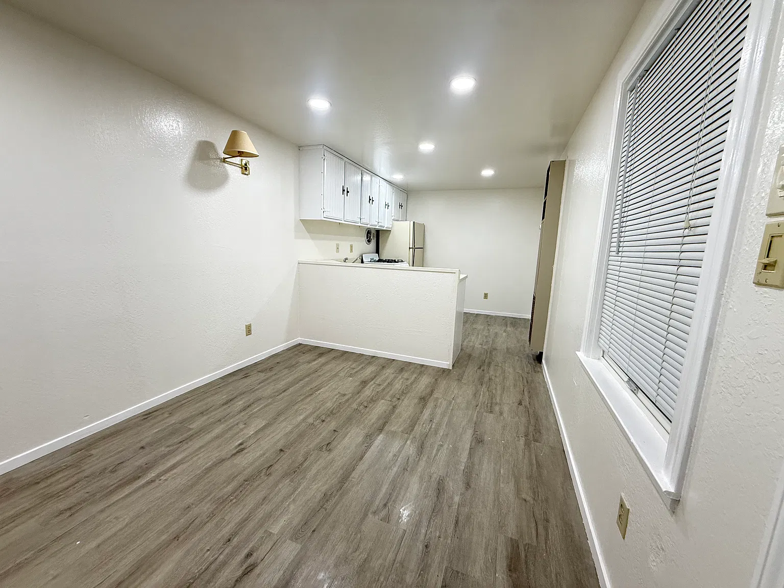 1 bed, 425 sqft, $1,750 — Photo 3