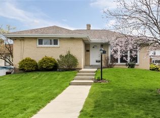 309 W Grant St, Houston, PA 15342