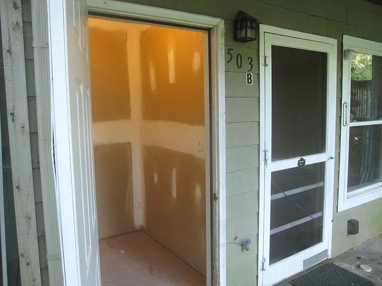 503 Dancing Fox Rd #B — Photo 17