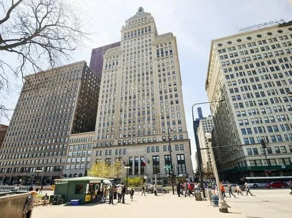 310 S Michigan Ave, Chicago, IL