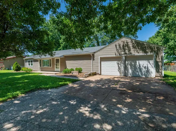 5715 N Sedgwick St, Wichita, KS 67204