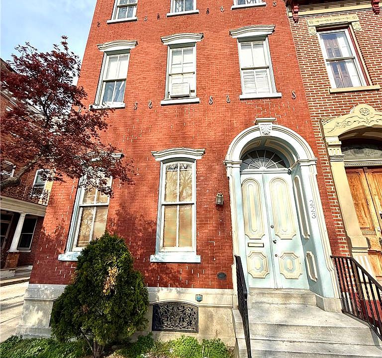 1st image of 223 N 8th St