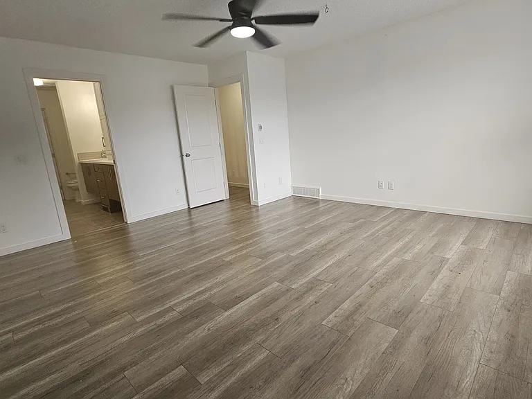 158 Masters Point SE — Photo 23