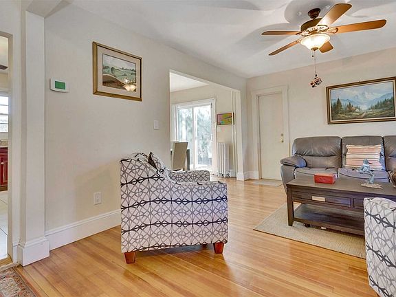 3rd image of 63 Anstice St