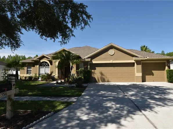 5516 Garden Arbor Dr, Lutz, FL 33558