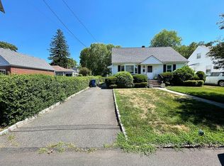 196 Lincoln St, Hackensack, NJ 07601