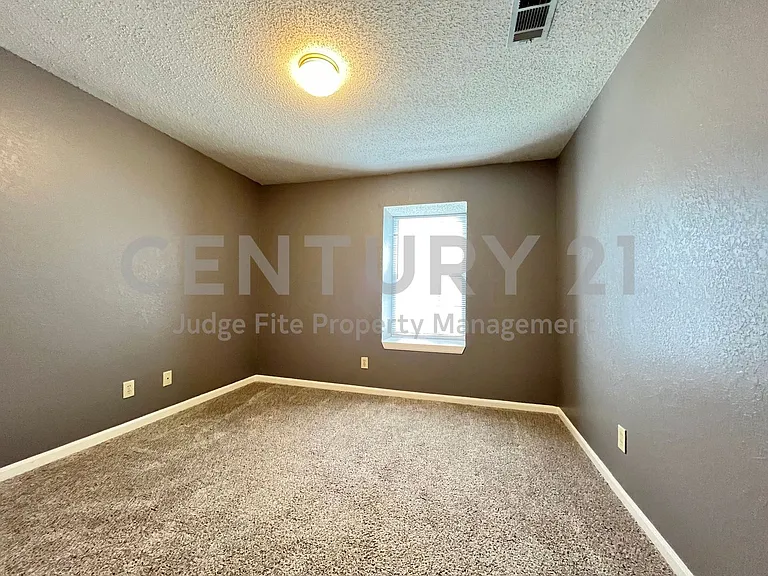 2019 Longmeadow Ct — Photo 14
