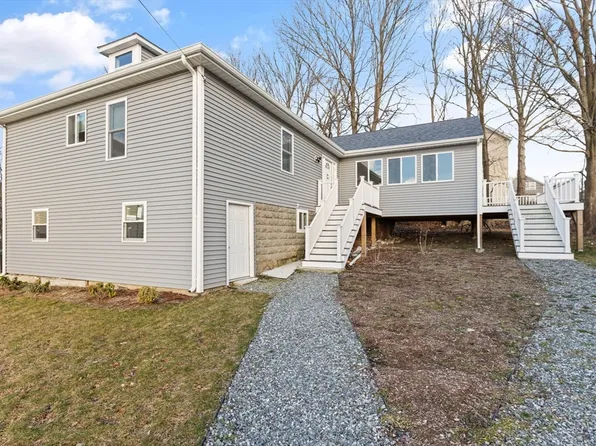 56 Liberty St, Fall River, MA 02724