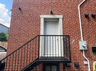 2 Harold St, Etobicoke, ON M8Z 3R3
