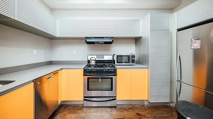 Rented by Nooklyn NYC LLC | media 25