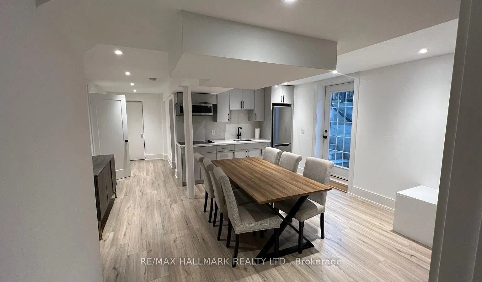 2 bed, $2,200 — Photo 4