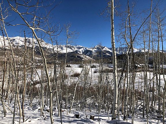 5th image of Meadow Dr