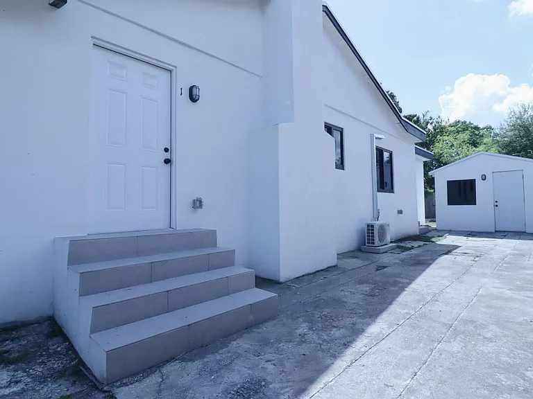 3040 NW 13th Ave #2 — Photo 8