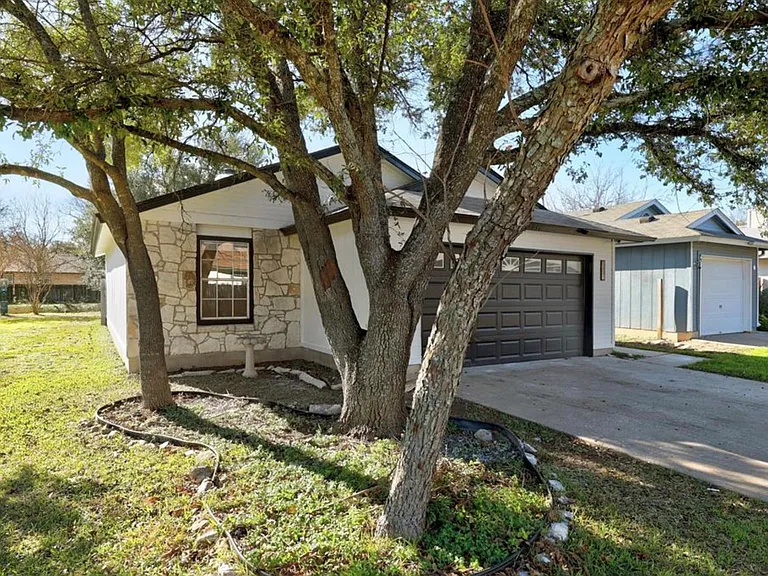 5931 Kevin Kelly Pl — Photo 1
