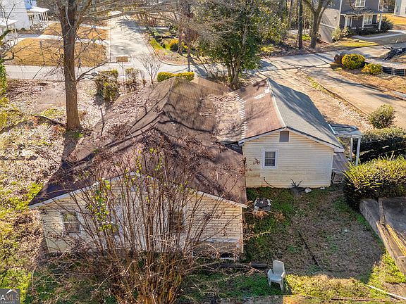 5th image of 373 Arch St