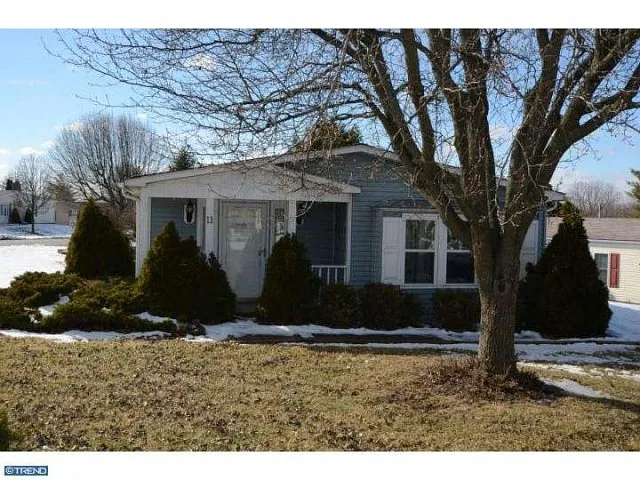 11 Black Cherry Ct W photo 1