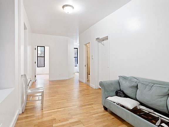 3rd image of 153 Stanton St #1