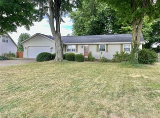 9121 Root Rd, North Ridgeville, OH 44039