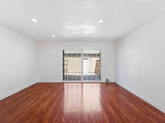 4th image of 3341 Innerwick Ln